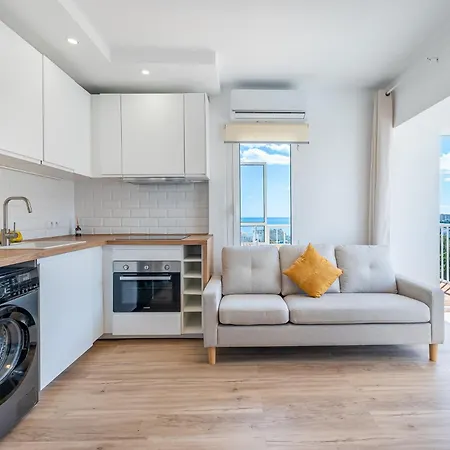 797 Rentals- Renovado Piso Con Hermosas Vistas En Iris * Benalmádena