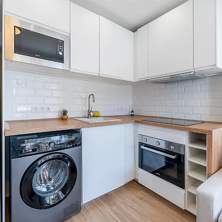 797 Rentals- Renovado Piso Con Hermosas Vistas En Iris Appartement